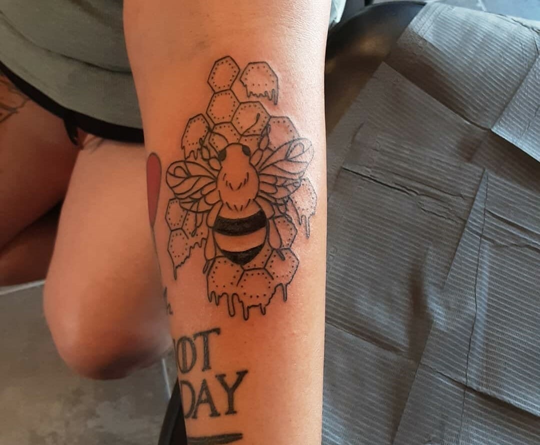 11 Bee And Honeycomb Tattoo Ideas That Will Blow Your Mind