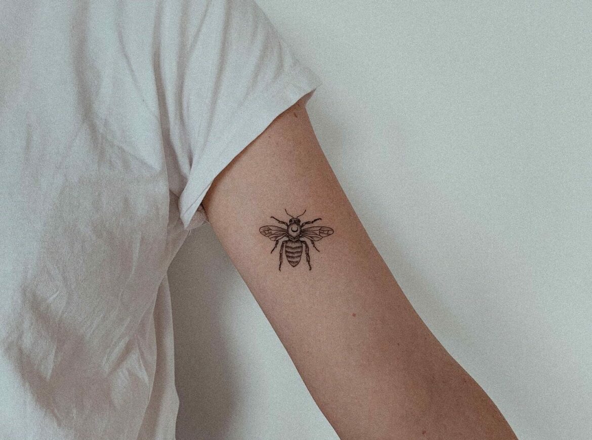 11 Girly Bee Tattoo Ideas That Will Blow Your Mind