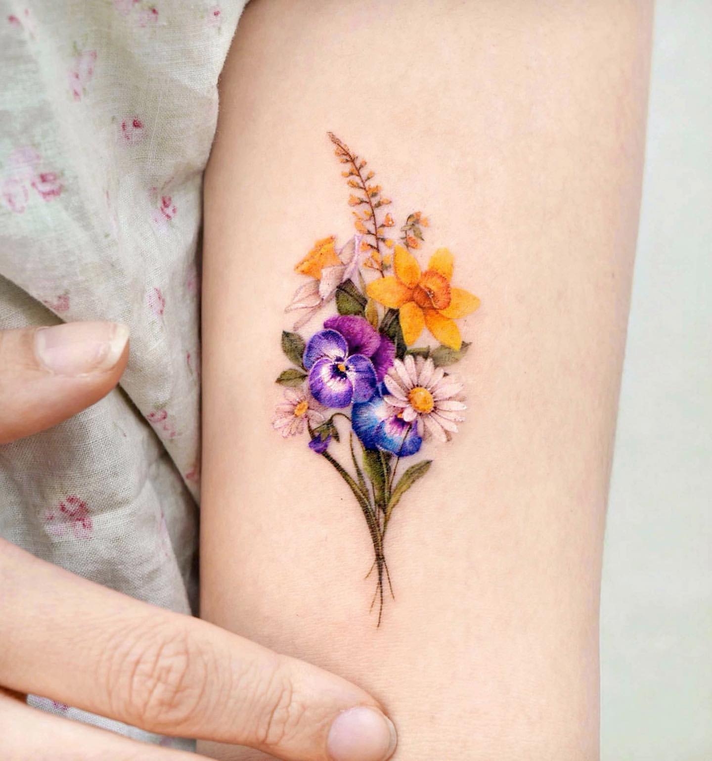 15 Best Daisy Tattoo Designs With Meanings Styles At Life