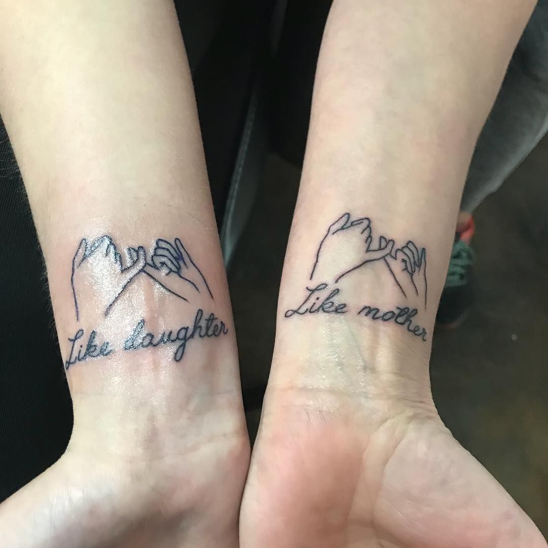 20 Charming Mother And Daughter Tattoo Ideas Mom S Got The Stuff