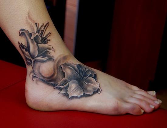 20 Flower Tattoos On Feet Creative Delicate Design