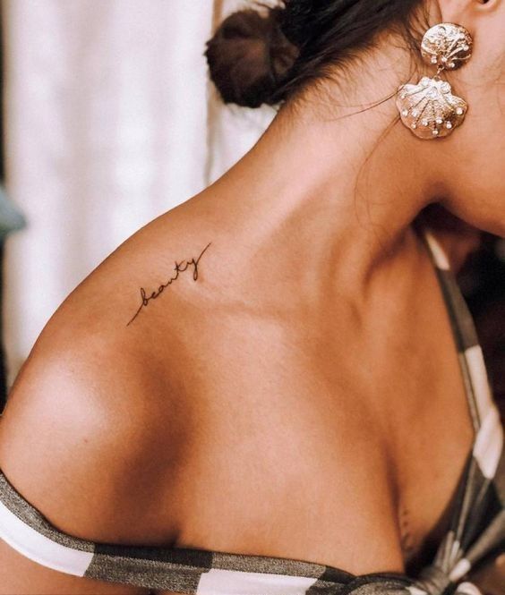 21 Perfect Shoulder Tattoos For Women Zestvine 2024