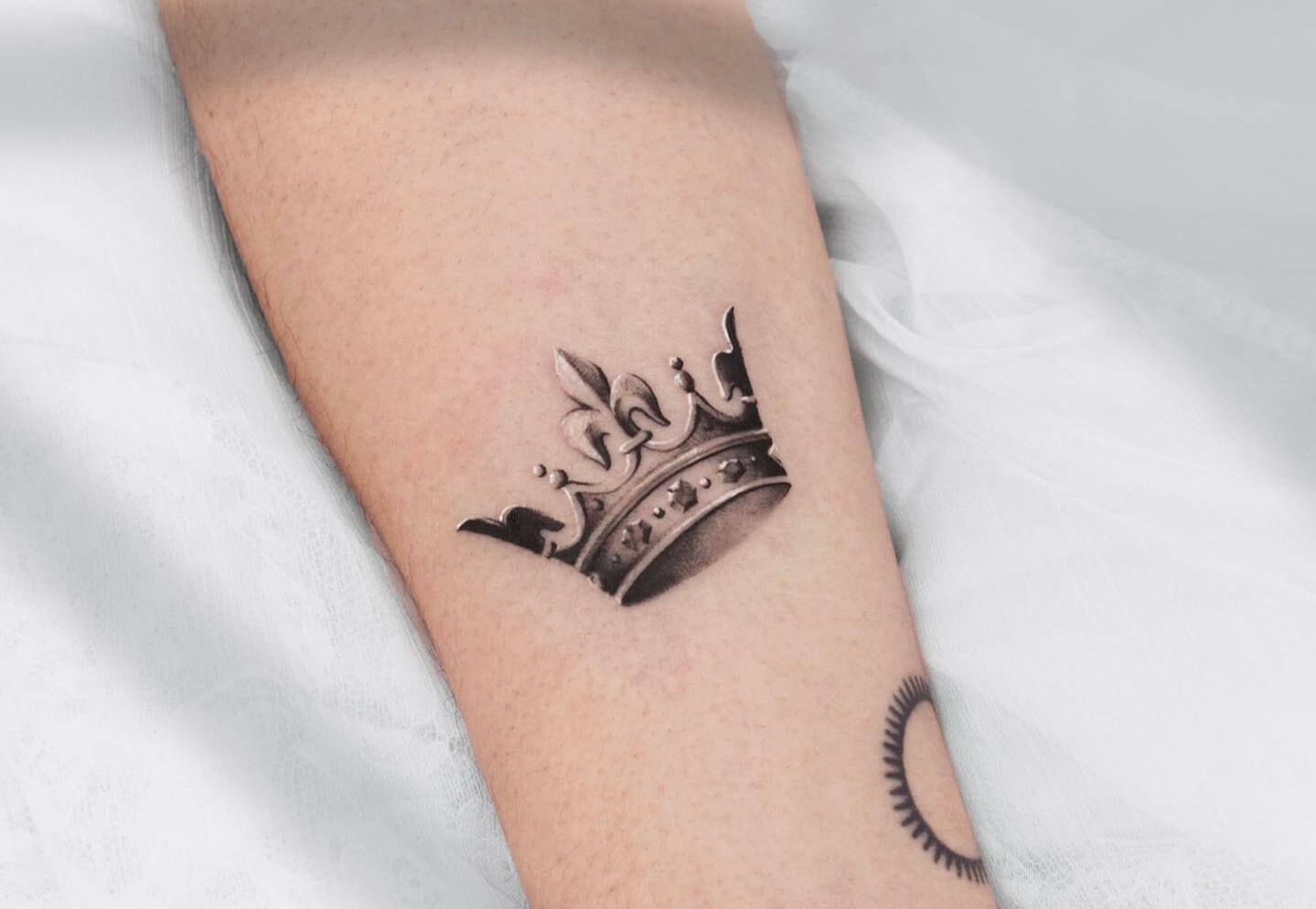 22 Crown Tattoo Stencils Ideas Crown Tattoo Tattoo Stencils Crown