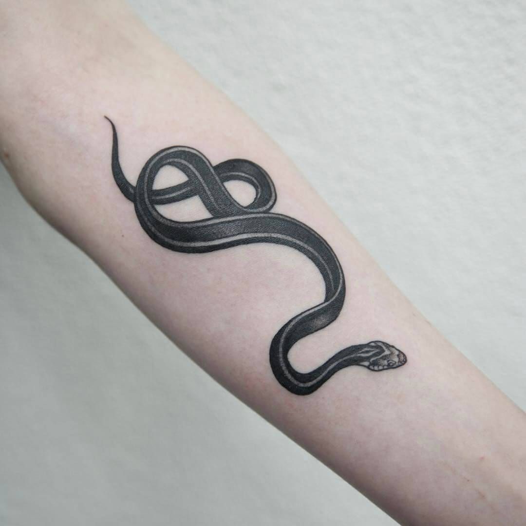 25 Amazing Small Snake Tattoo Ideas Designs Petpress In 2020