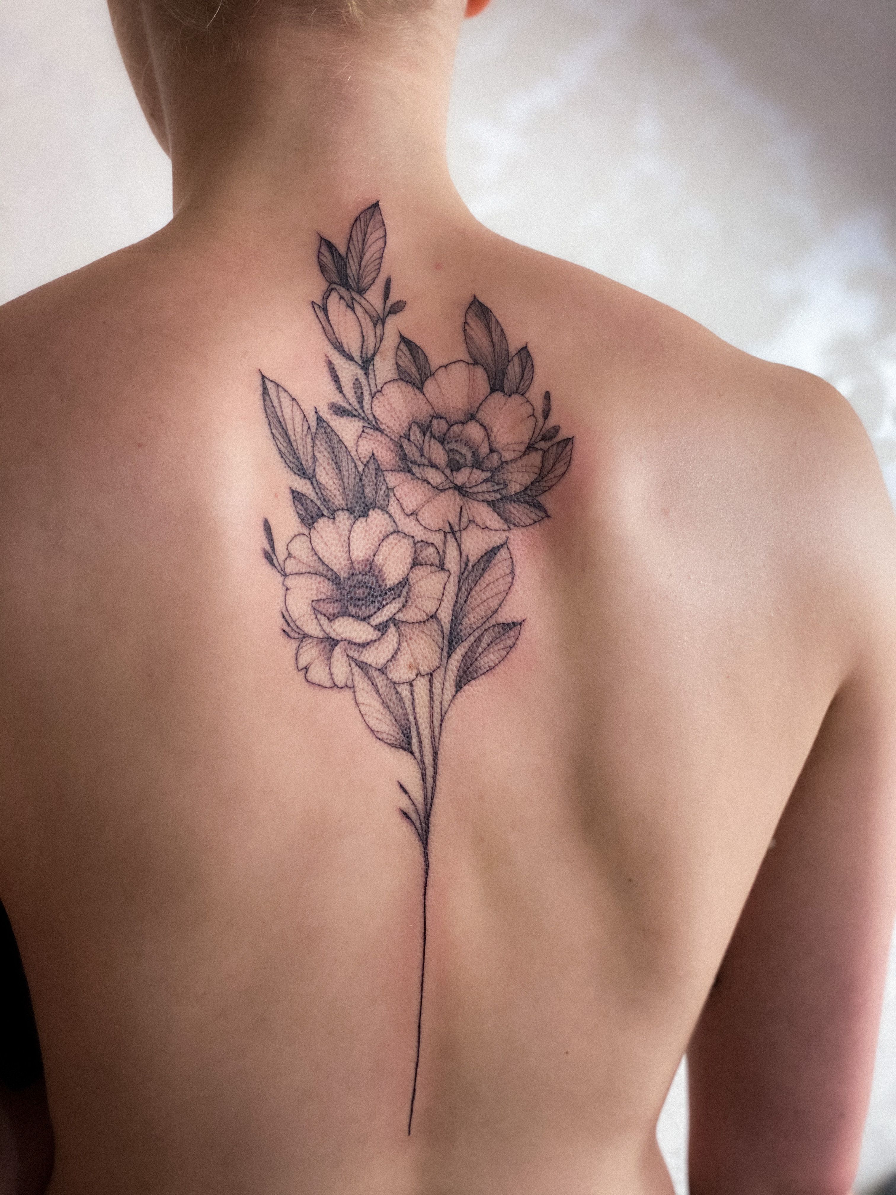 27 Spine Tattoos With Flowers Guledgurprit