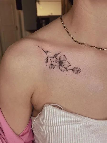 30 Best Collarbone Tattoos For Women In 2023 Tattoo Pro Collar Bone