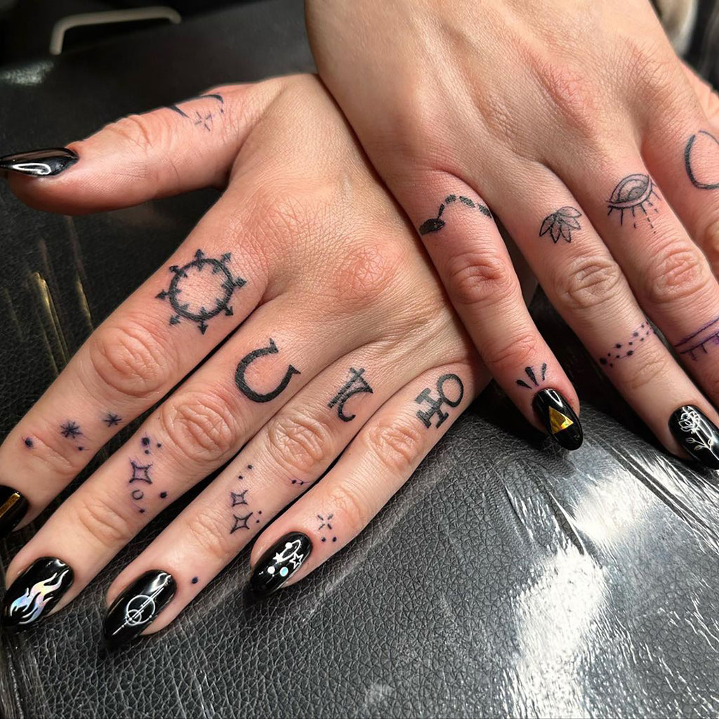 30 Best Finger Tattoo Ideas You Should Check