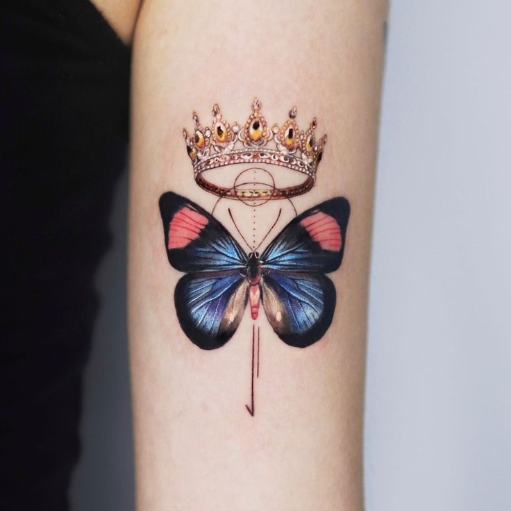 30 Crown Tattoo Ideas To Let The World Know You Re Pure Royalty In 2023