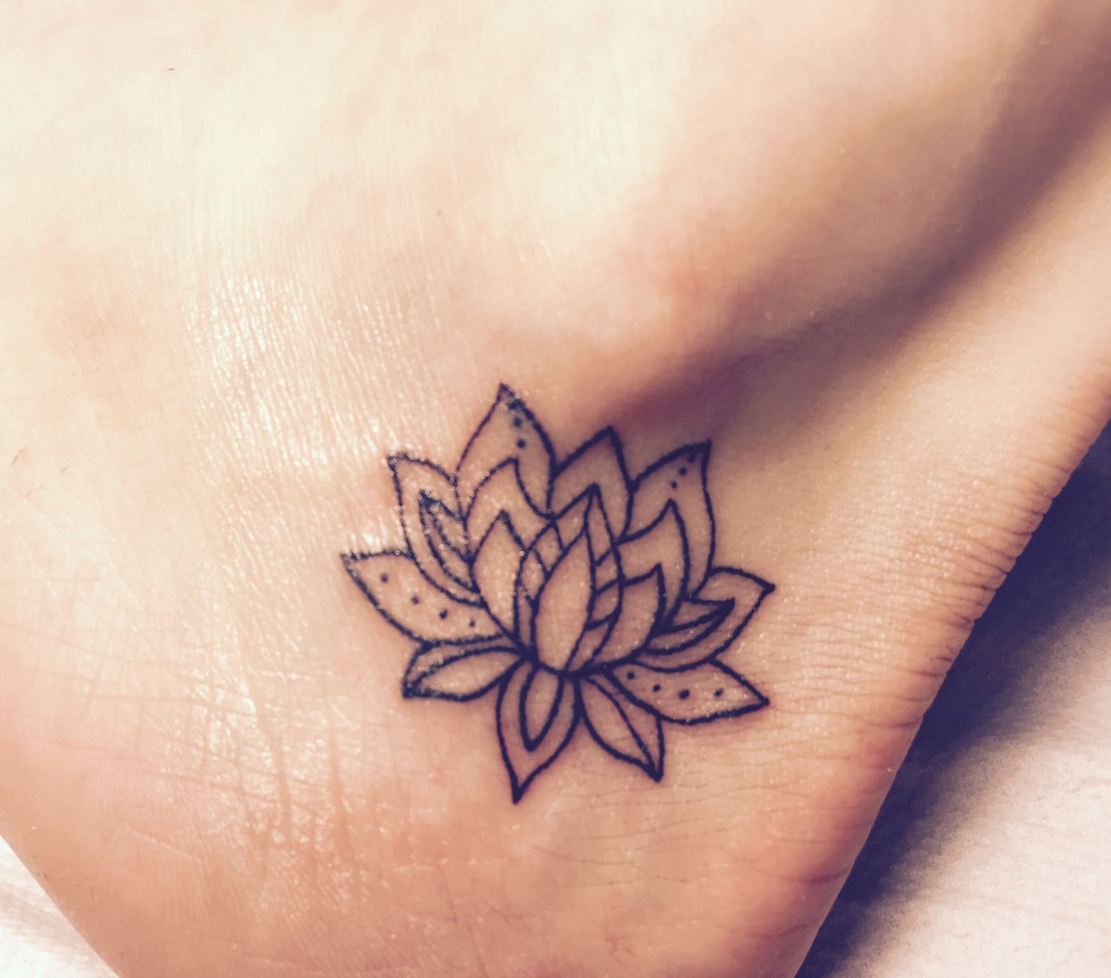 30 Lotus Flower Tattoo Ideas For Spiritual Women