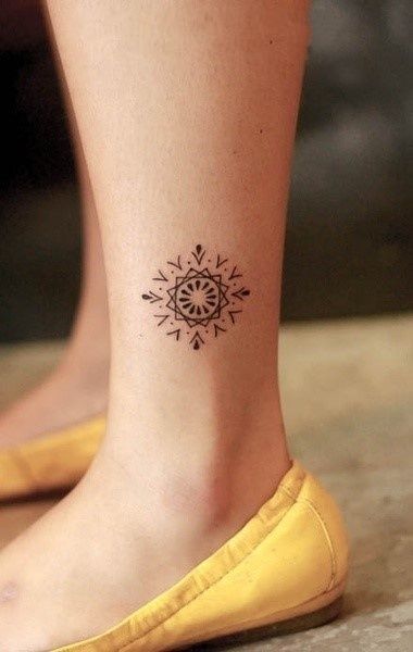 30 Lovely Leg Tattoos For Girls 2024 Simple Leg Tattoo Designs Leg