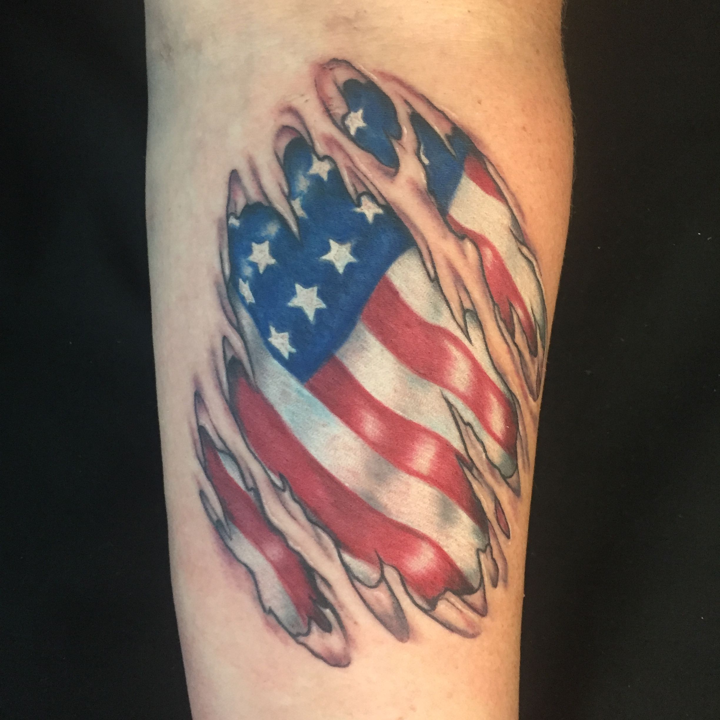 33 Ripped Skin American Flag Tattoo Hatemjaimie