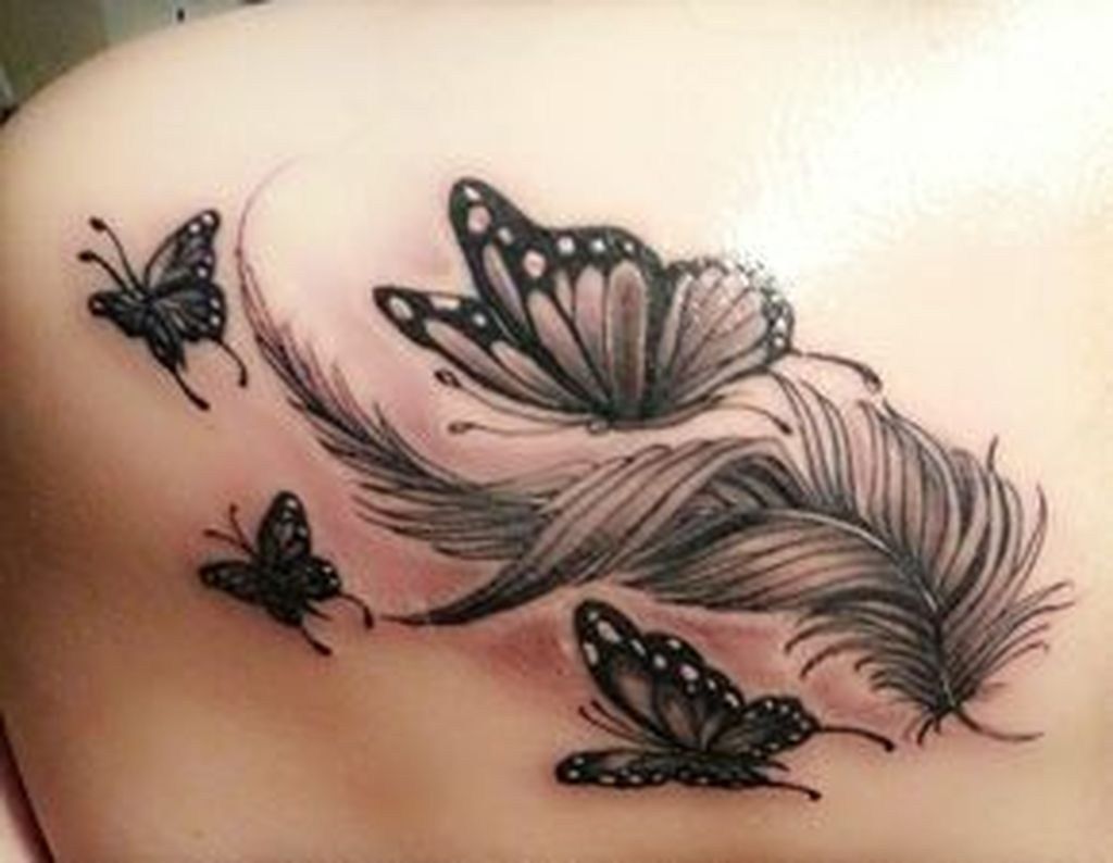 34 Stunning Feather Tattoo Ideas Fashionmoe T Towierungen Mama Tattoo Ideen Feder Tattoo Ideen