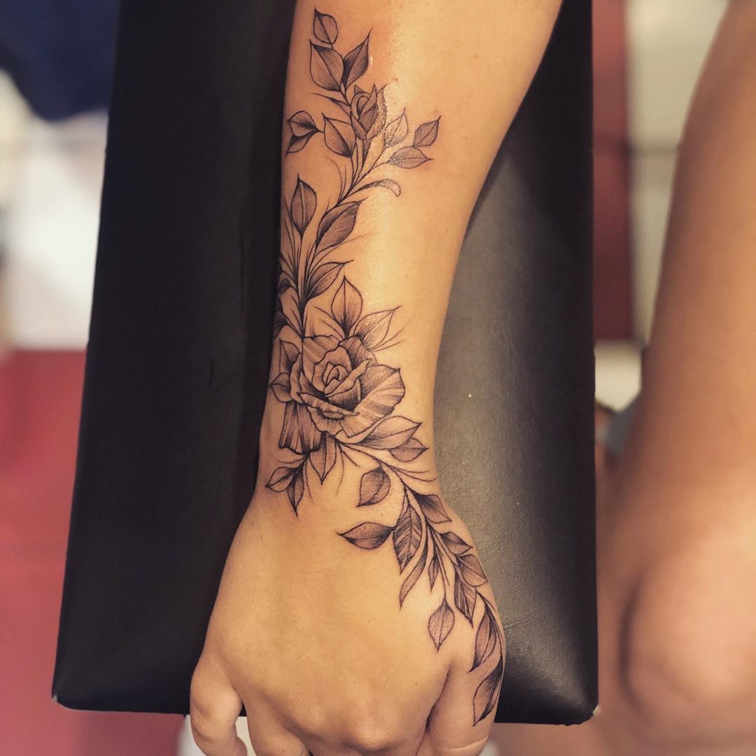 63 Tatuagens Femininas De Flor No Bra O