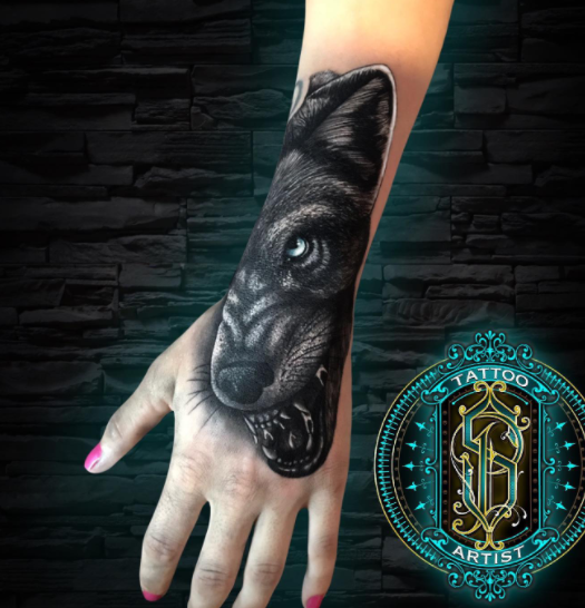 90 Influential And Bold Alpha Wolf Tattoo Ideas And Designs For Men