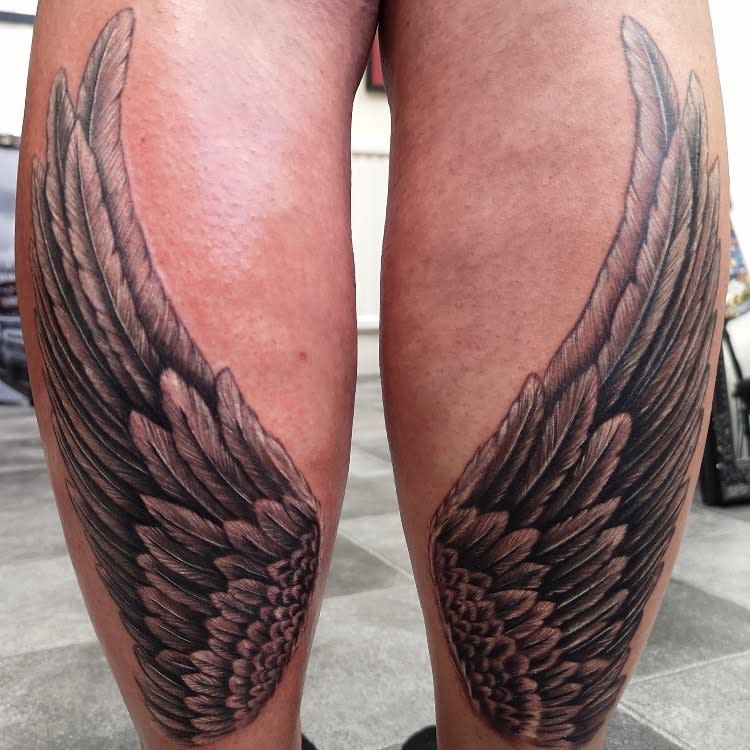 Aggregate More Than 76 Angel Wing Thigh Tattoo Best In Cdgdbentre