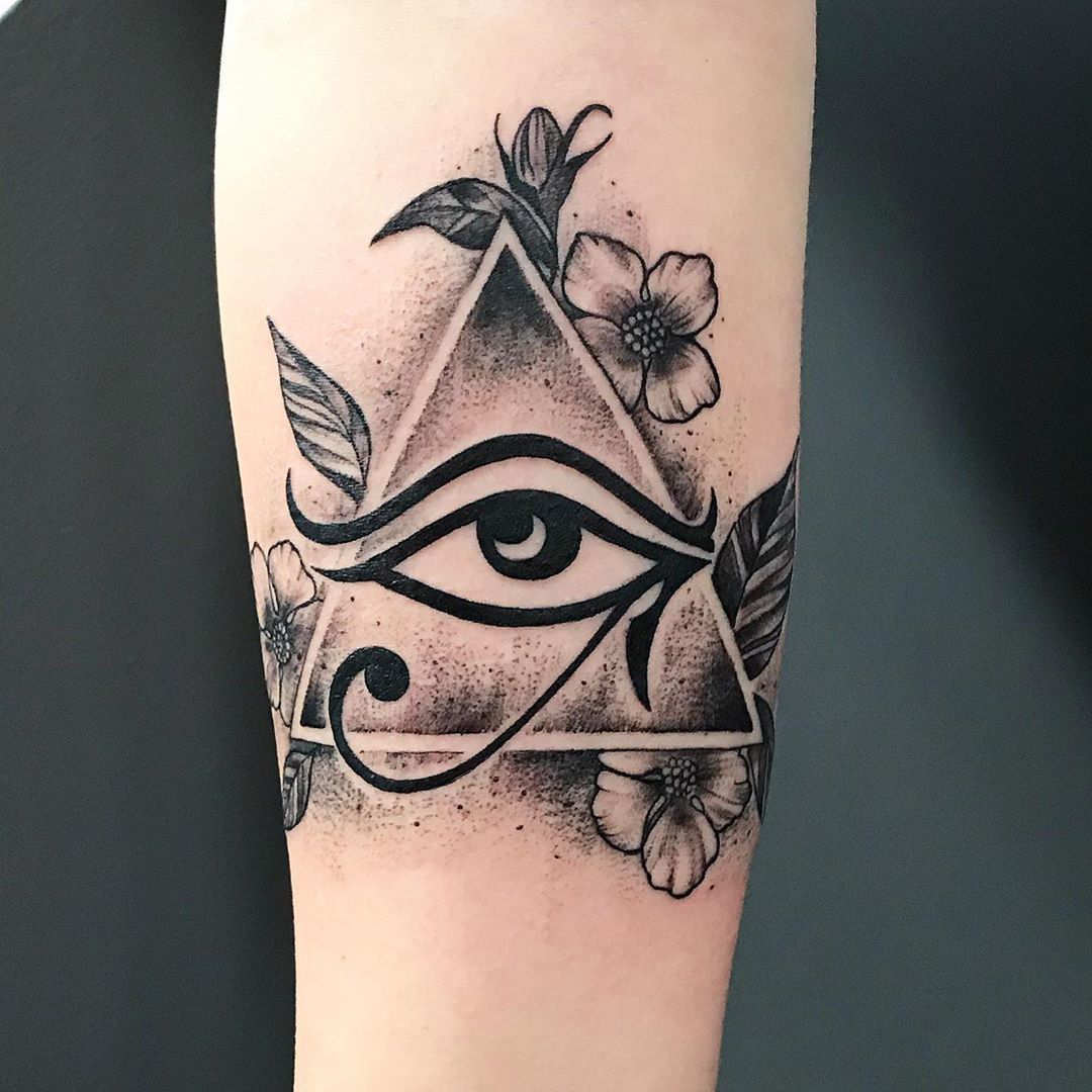 All Seeing Eye Tattoo: Meaningful Ink Designs