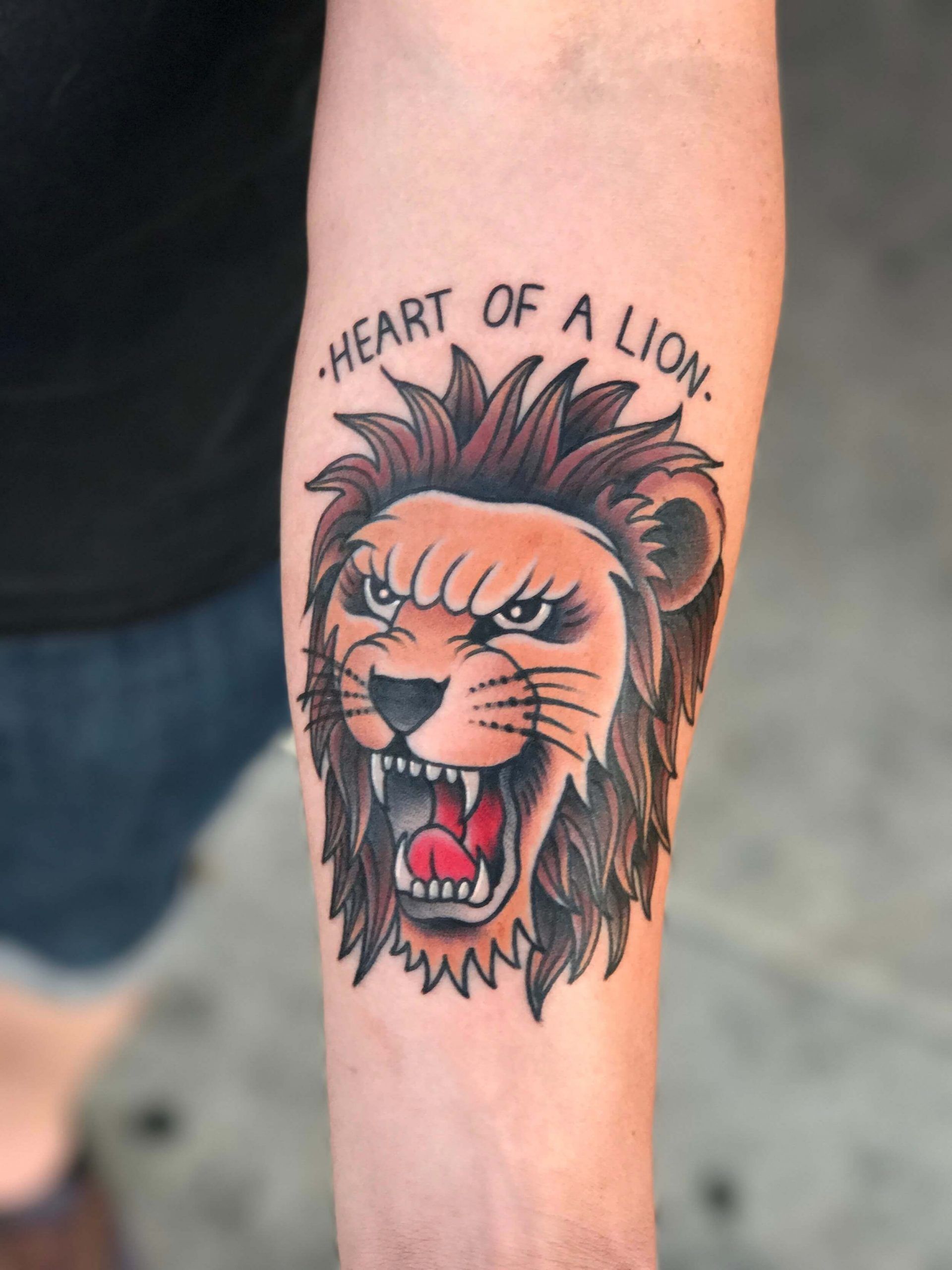 5 Stunning American Traditional Lion Tattoo Designs