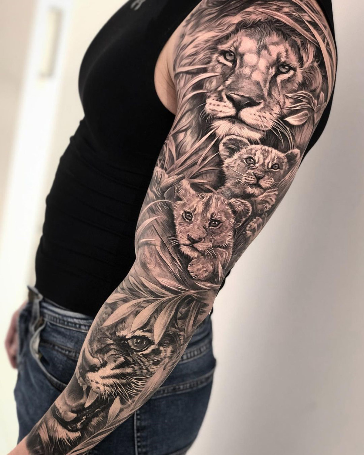 Arm Tattoos 5000 Designs Lioness Tattoo Lion Tattoo Sleeves Lion