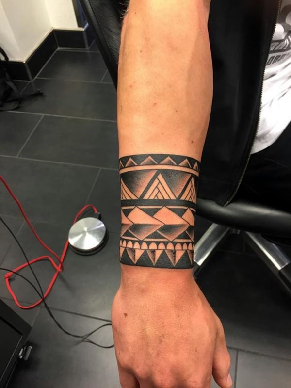 10 Cool Armband Tattoos For Men