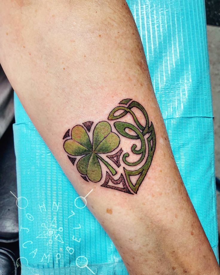 Celtic Knot Shamrock Tattoo 2 Clover Tattoos Shamrock Tattoos