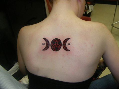 5 Stunning Celtic Tri Moon Tattoo Designs You'll Love