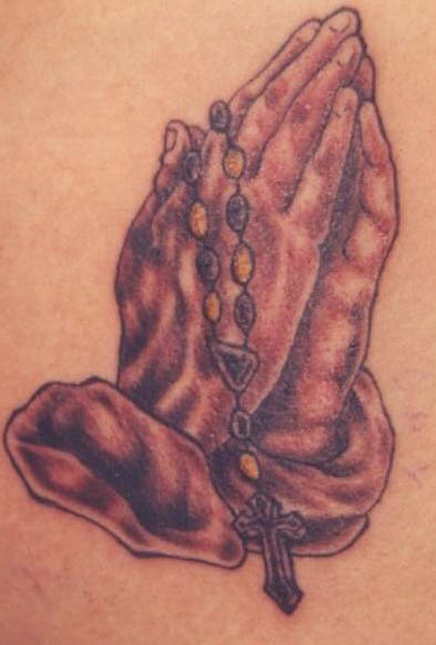 Classic Praying Hands With Rosary Tattoo Tattooimages Biz