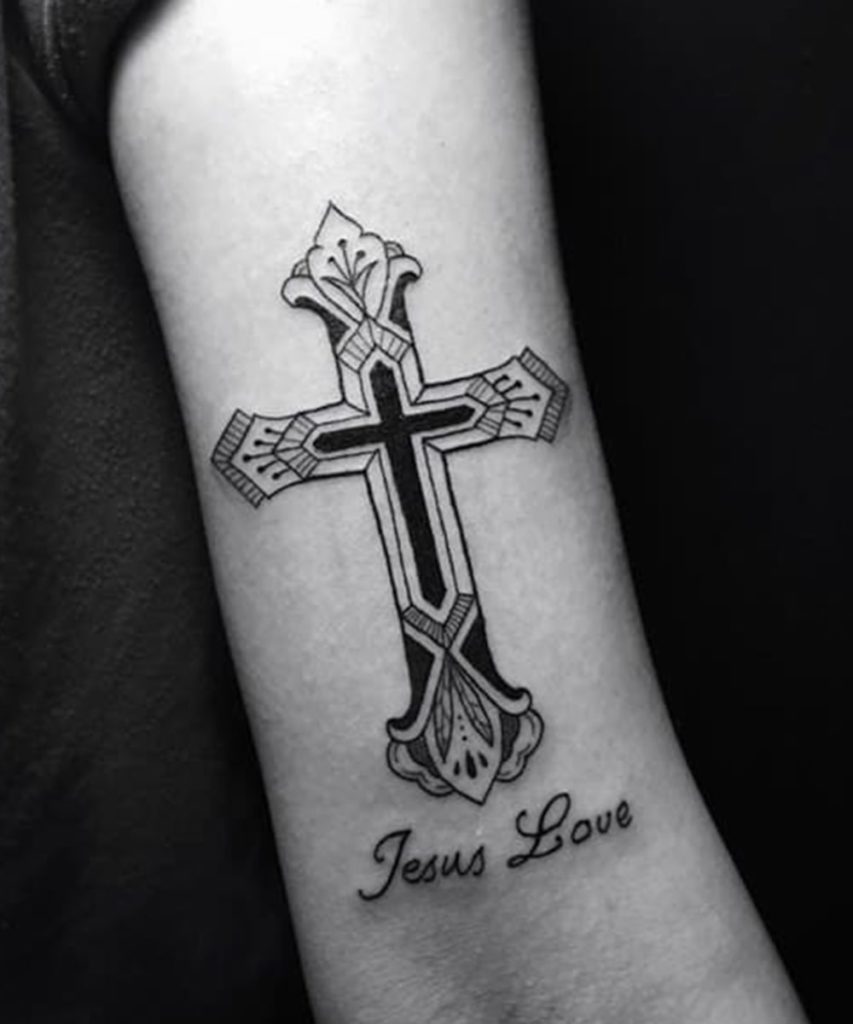 5 Cross Tattoo Designs for Guys to Inspire Your Next Ink