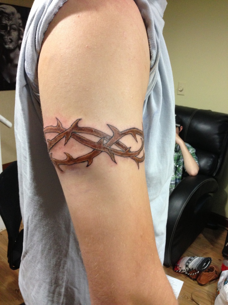 5 Stunning Cross With Thorn Crown Tattoo Ideas