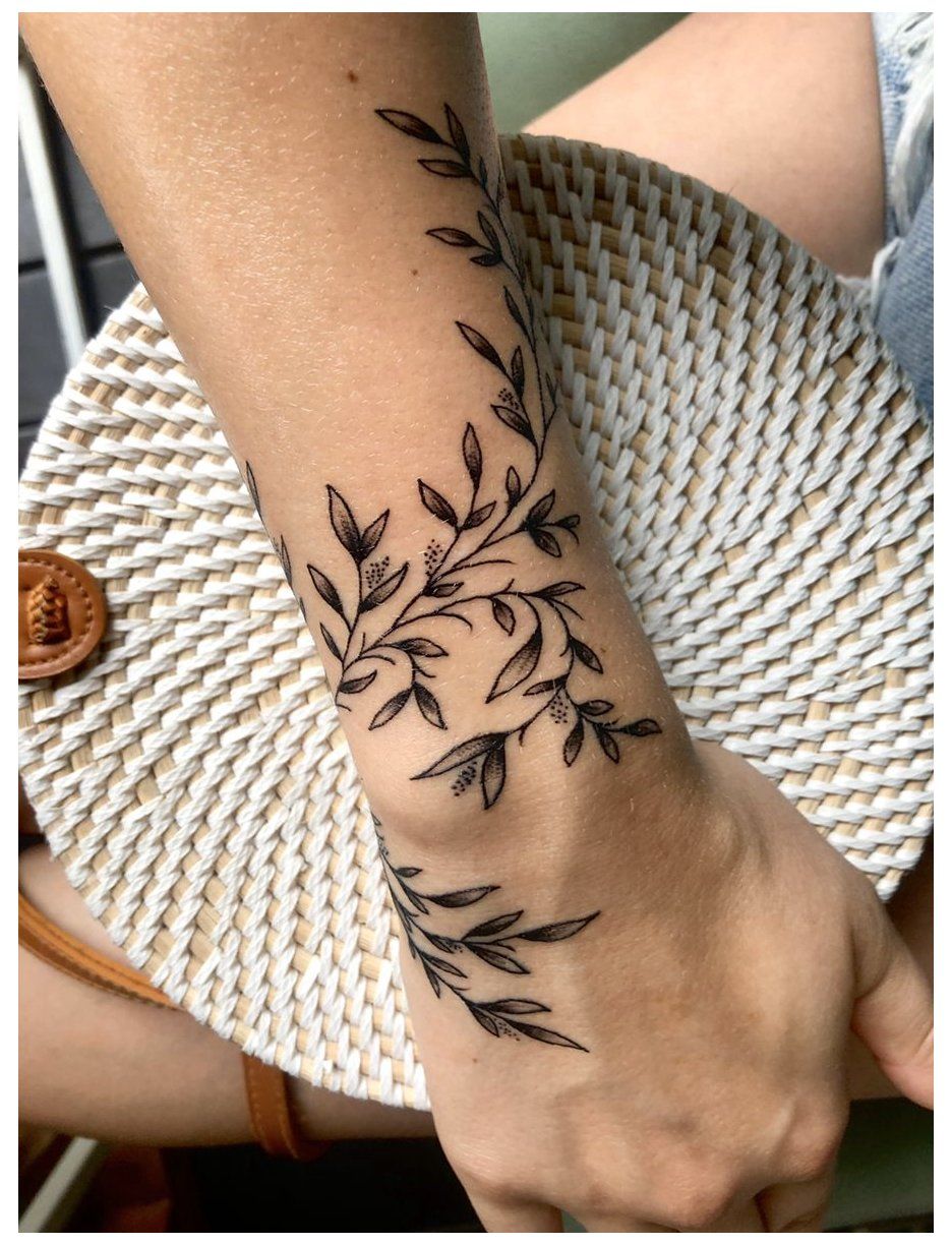 5 Elegant Dainty Forearm Tattoo Wraps You'll Love