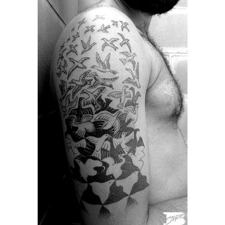 E O Escher Finalmente Ficou Pronto Obrigada Lucas Tattoo Ink