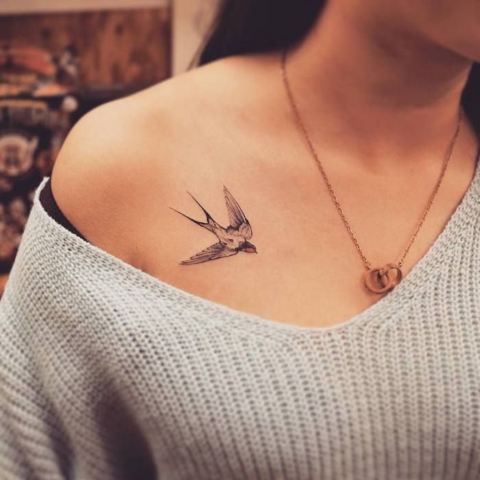 5 Beautiful Small Chest Tattoos for Women