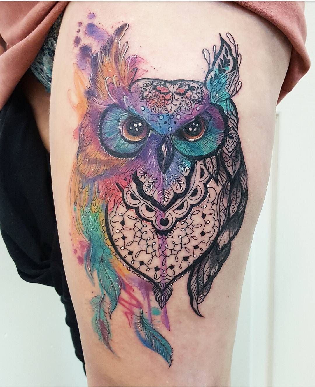 Elegant Owl Tattoo Ideas for Women: Classy Designs