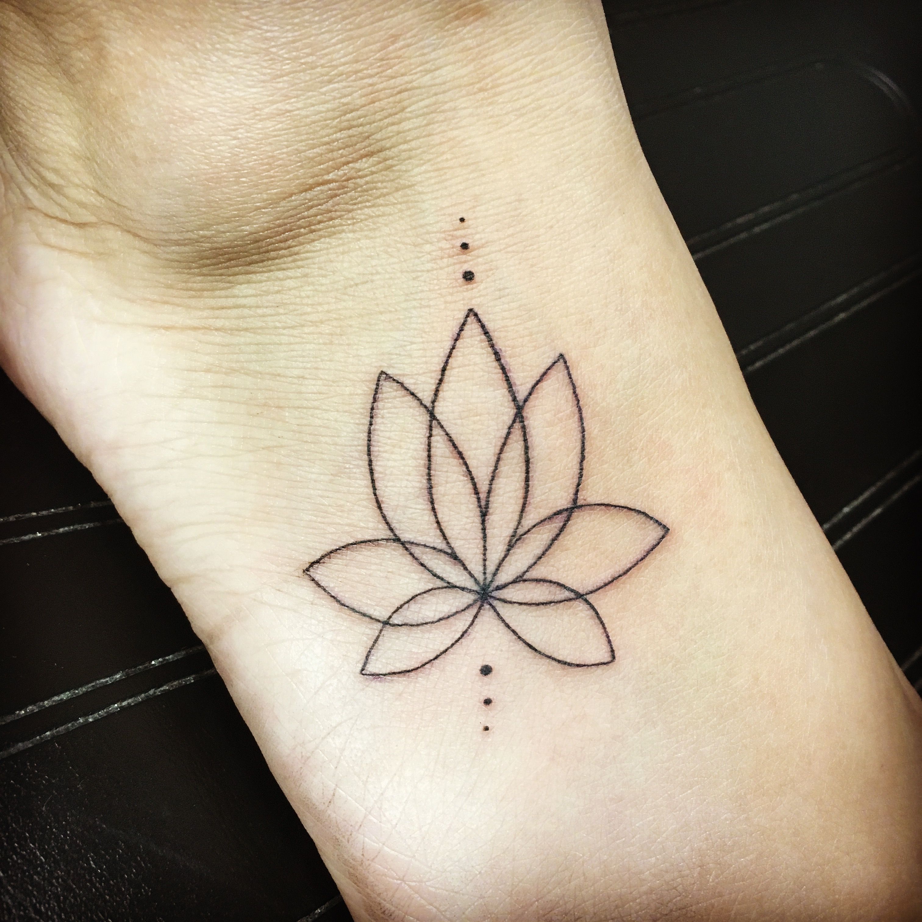 Flor De Loto Tattoos Henna Tattoo Designs Trendy Tattoos