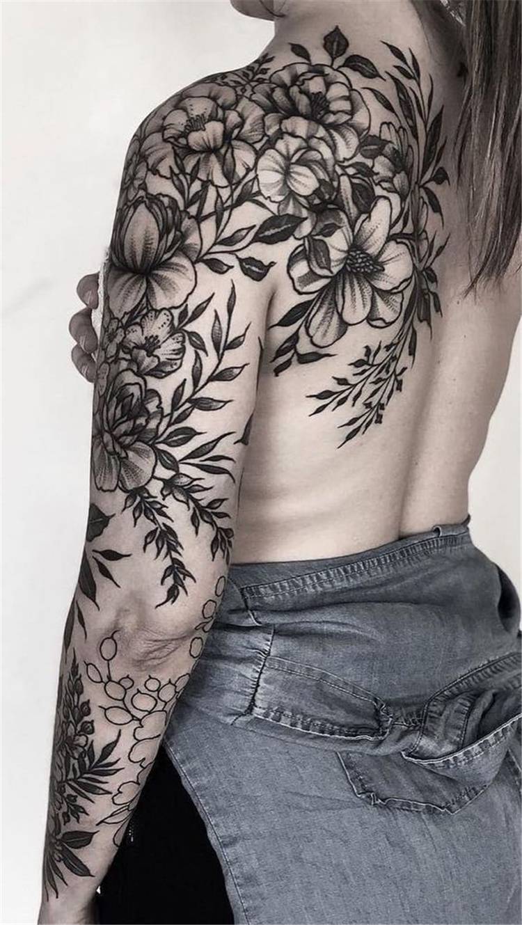 15 Stunning Female Flower Sleeve Tattoos: Ideas and Inspiration