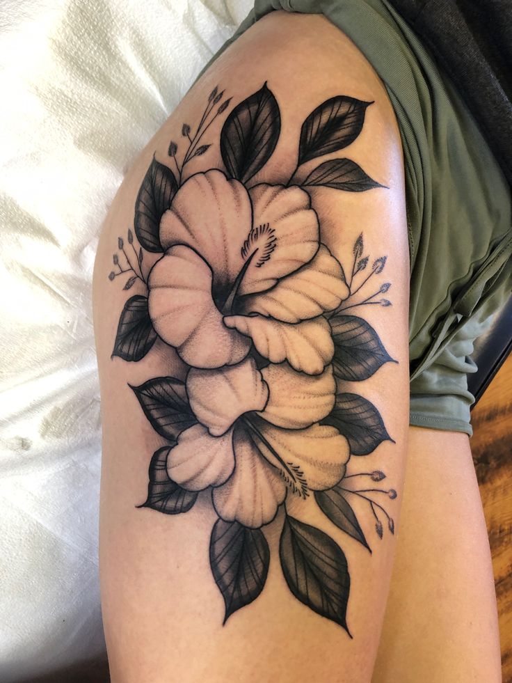 Stunning Thigh Flower Tattoos to Inspire Your Next Ink