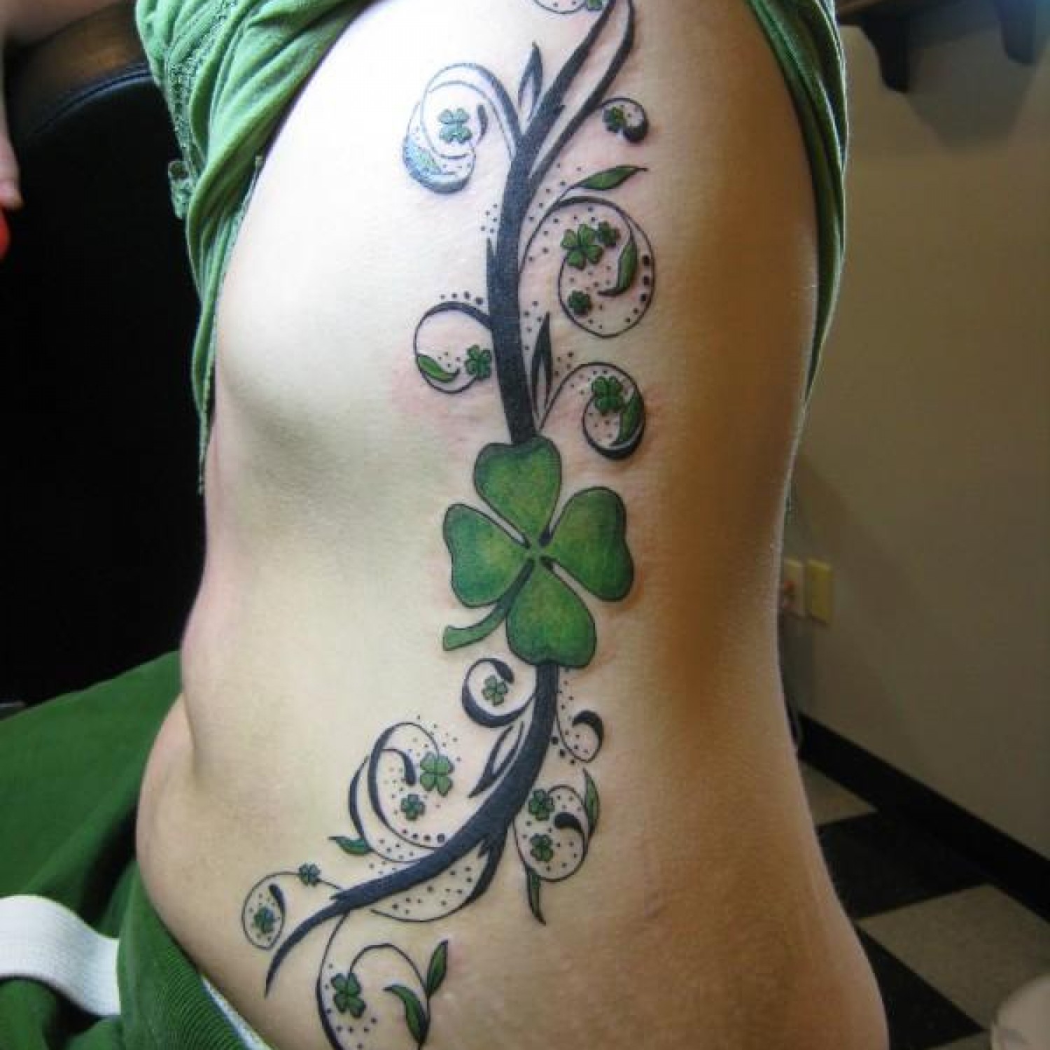 Four Leaf Clover Tattoo Designs: Luck and Beauty