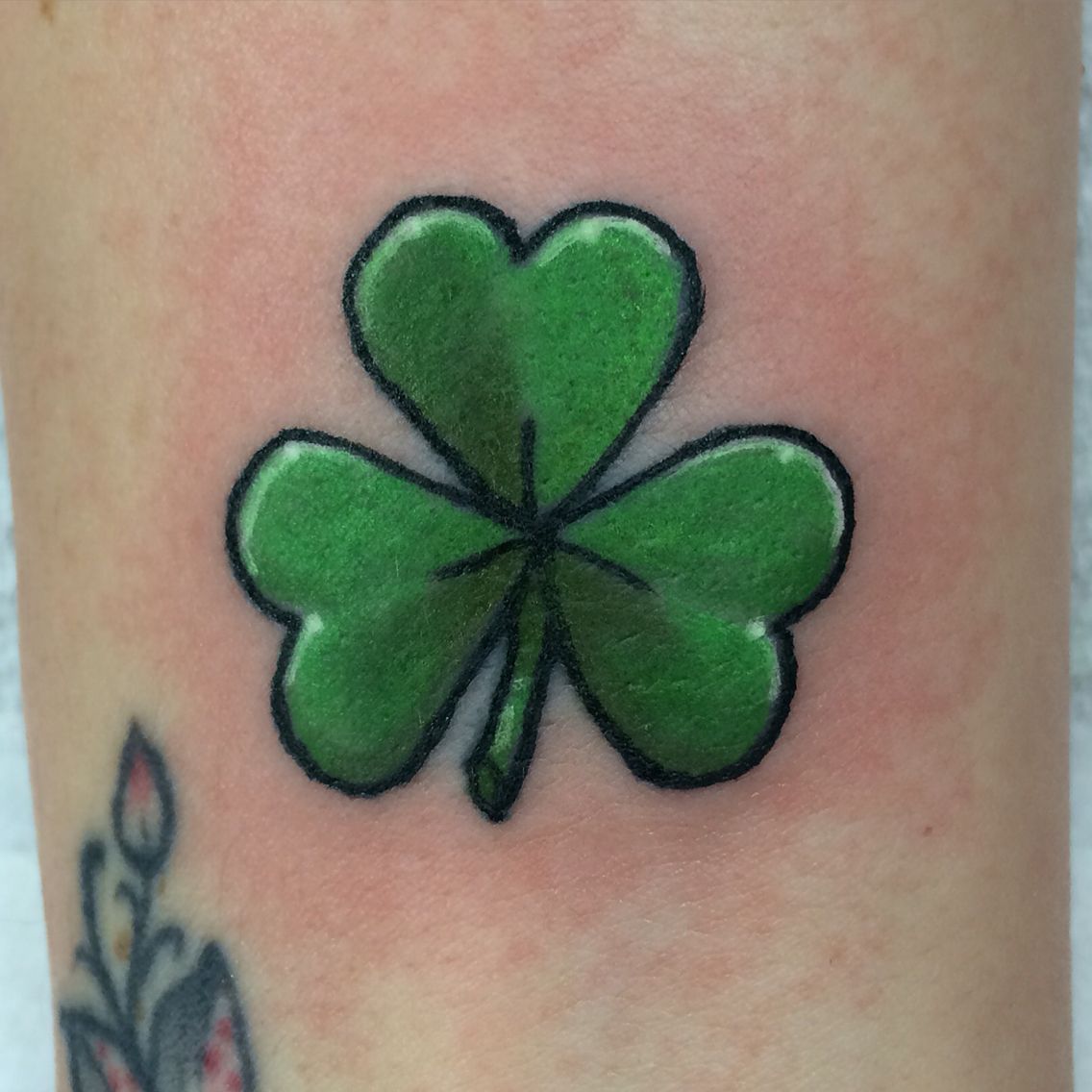 Four Leaf Shamrock Tattoo: Discover Its Meaning and Luck