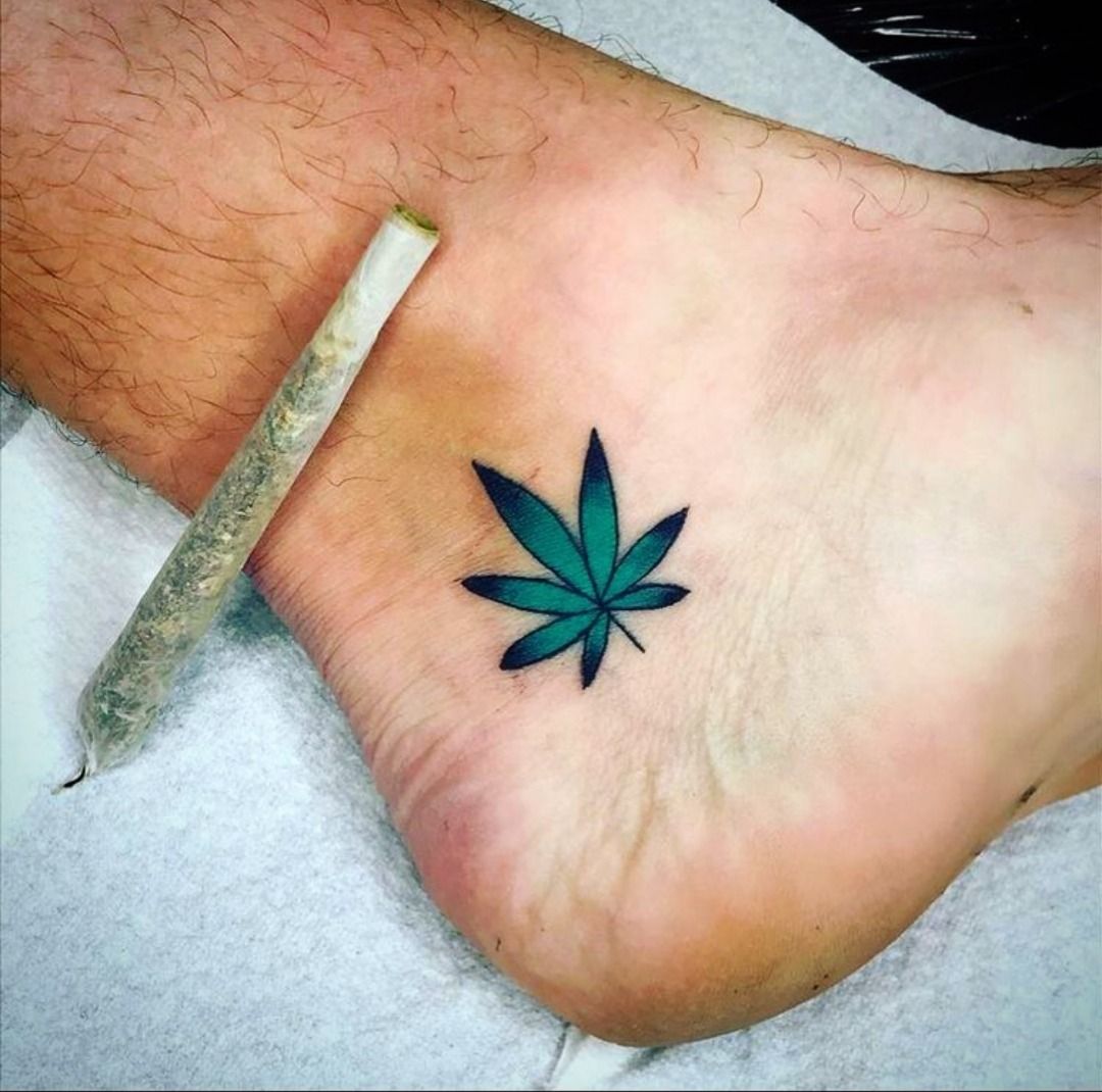 5 Stunning Ganja Leaf Tattoo Designs for Enthusiasts