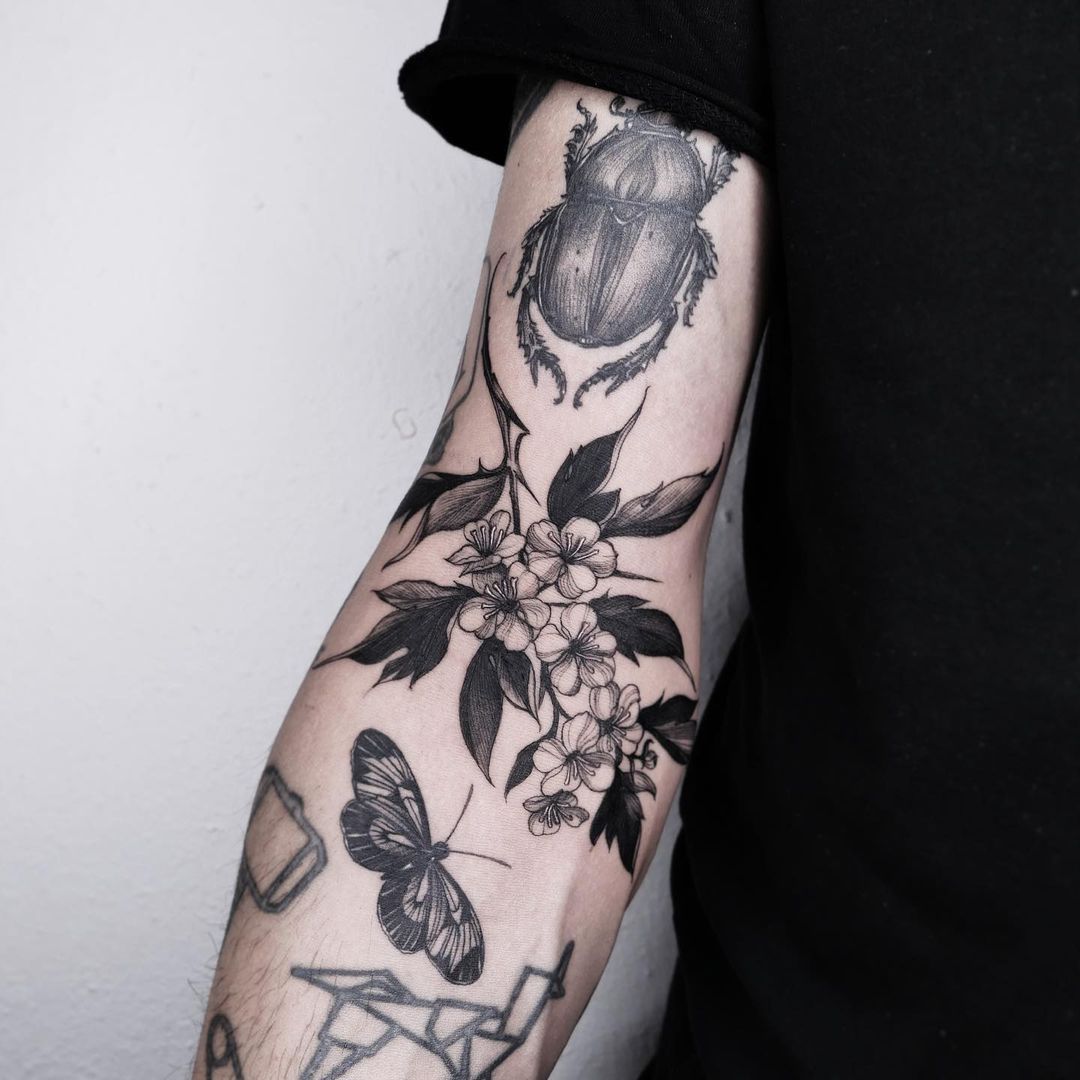 Gap Filler Flower Tattoo Bold Black And Grey Shaded By Liam At