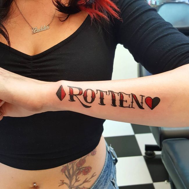 5 Unique Harley Quinn Tattoo Designs to Consider