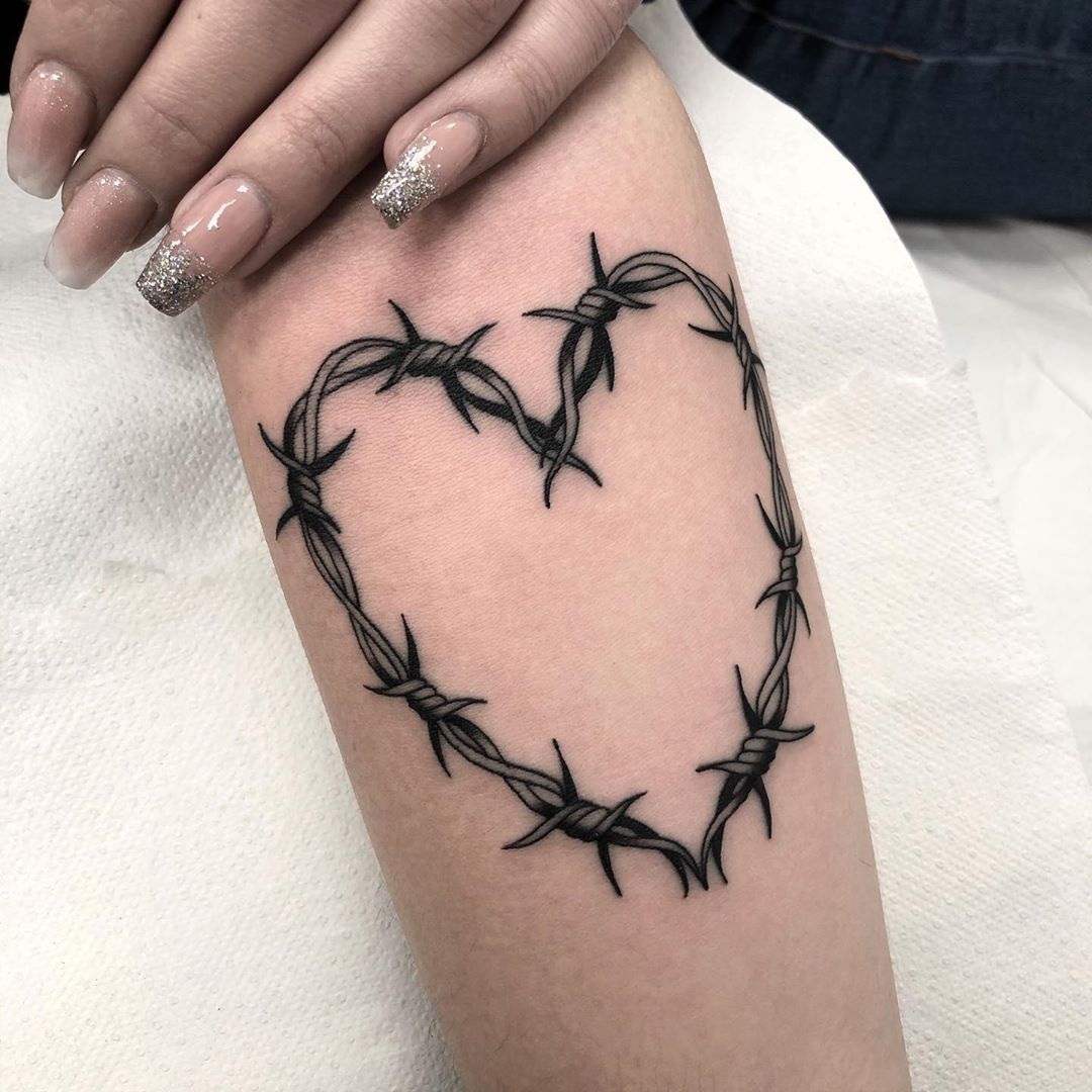 5 Symbolic Meanings of Heart and Barbed Wire Tattoos