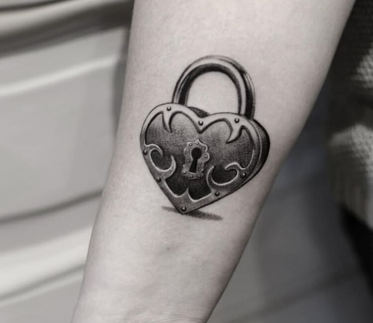 Heart Shaped Lock Tattoo Designs Heart Shaped Lock Tattoo All Black