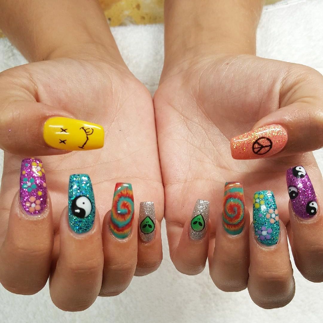 Hippie Chic Hippie Nails Chic Nails Flower Nail Art