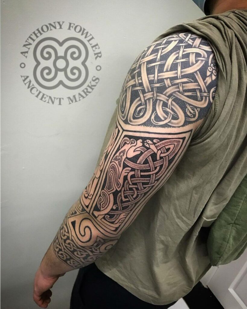 How To Choose A Tattoo Artist Celtic Sleeve Tattoos Celtic Tribal