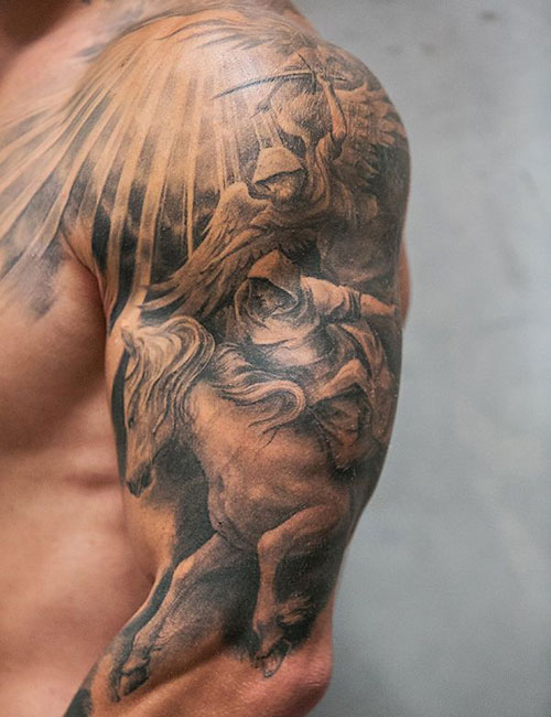 Incredible Shoulder Tattoo Designs Fotografia