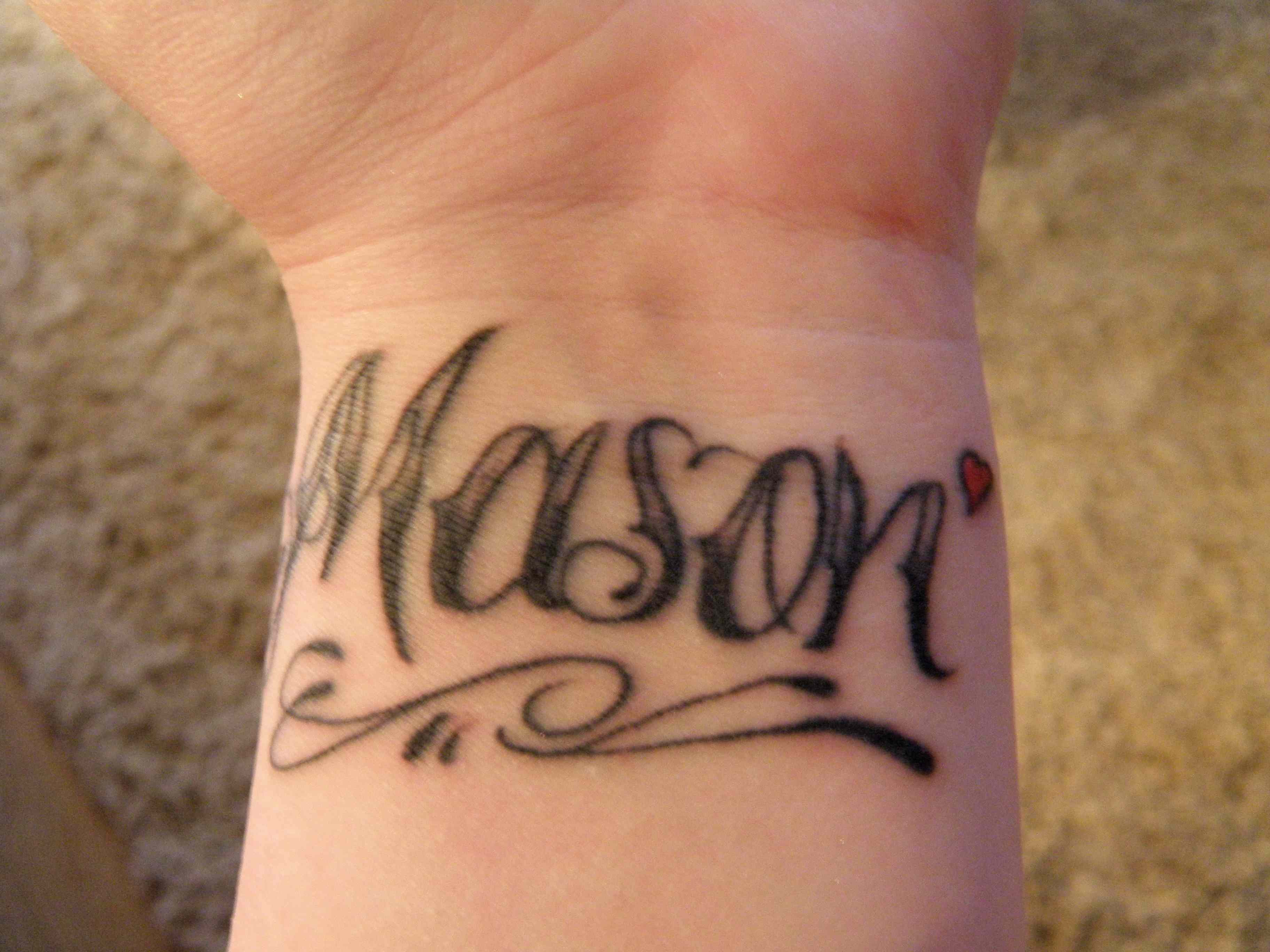 7 Creative Last Name Tattoo Ideas for Couples