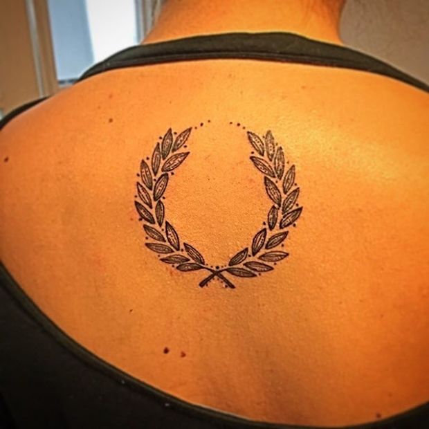 7 Stunning Laurel Wreath Tattoo Designs to Inspire You