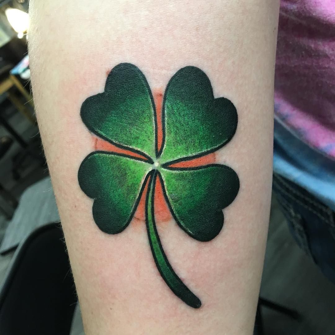 Leaf Clover Tattoo Clover Tattoos Tattoos Traditional Tattoo