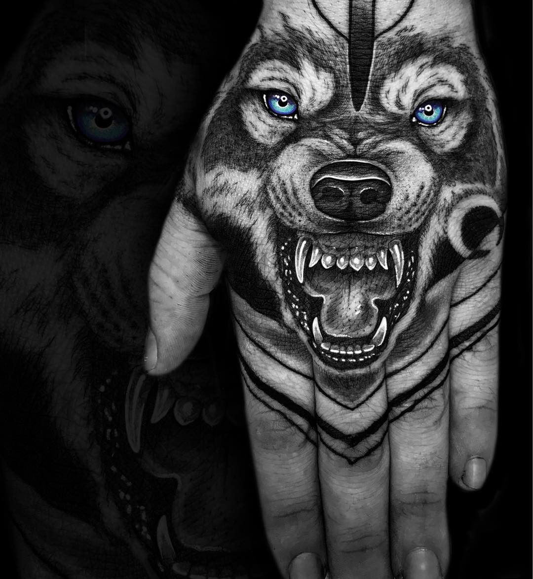 Lovely Lone Wolf Tattoos In Different Styles Angry Wolf Wolf Tattoos