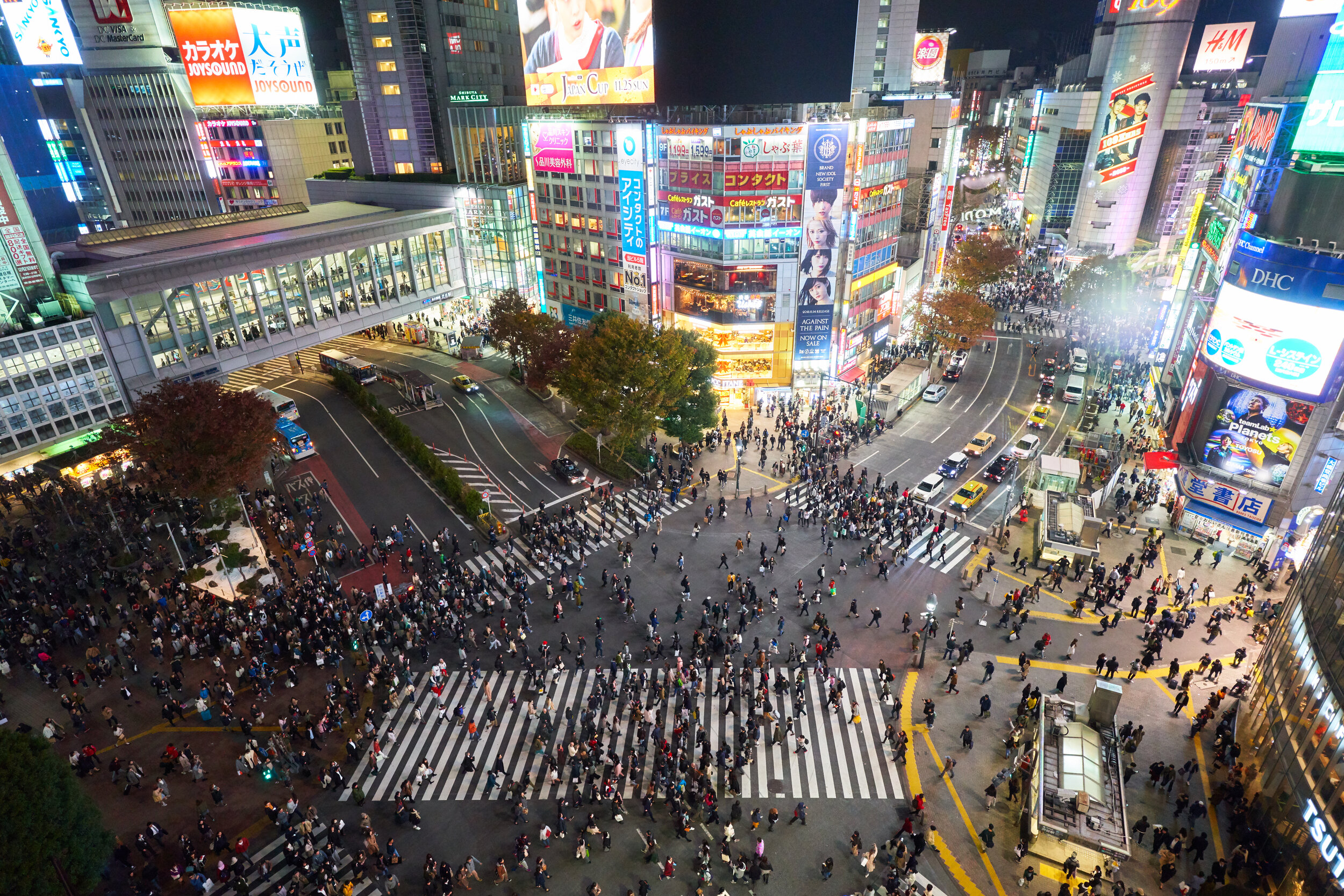 Must See Tokyo S Shibuya Crossing Reverberations